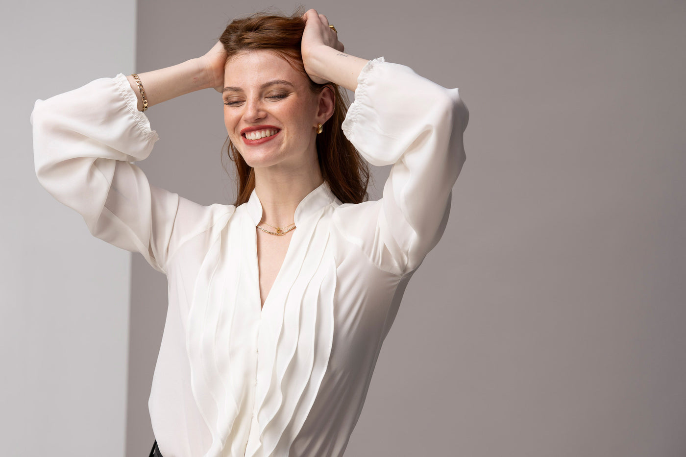 Timeless Simplicity: Why Every Woman Needs a Classic White Shirt