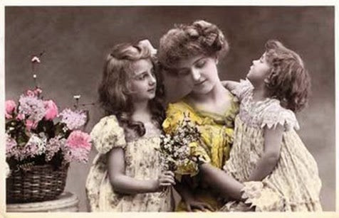 The Surprisingly Stylish History of Mother’s Day (and Why It’s the Perfect Excuse to Dress Up)