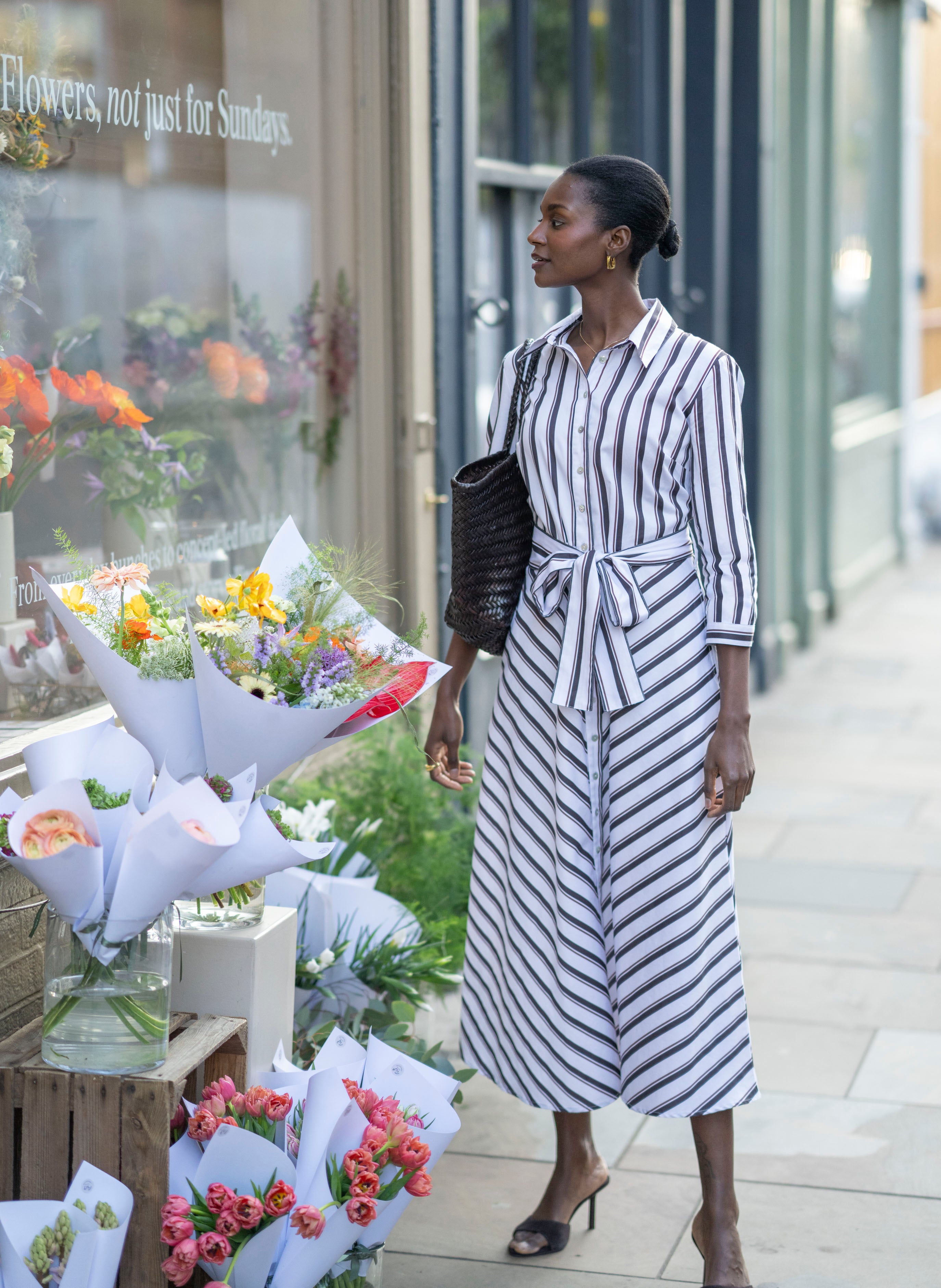 Women's Midi Shirt Dresses: Modern & Versatile Styles The Shirt Company Women's Midi Shirt Dresses: Modern & Versatile Styles The Shirt Company