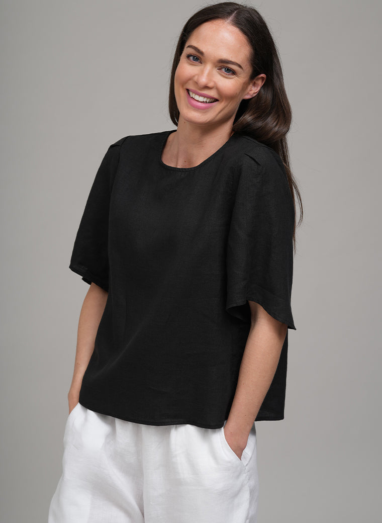 DANETTE EASY FIT LINEN BLOUSE IN BLACK
