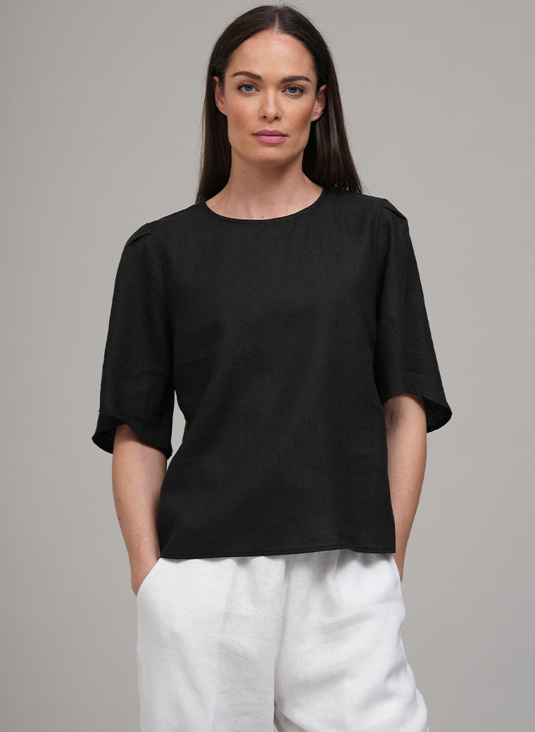 DANETTE EASY FIT LINEN BLOUSE IN BLACK
