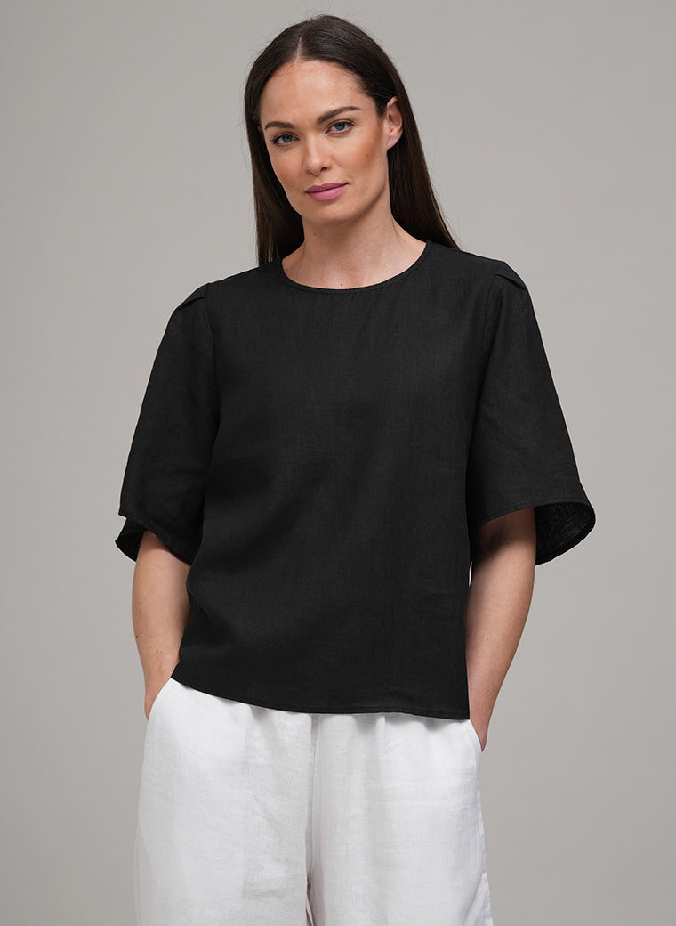 DANETTE EASY FIT LINEN BLOUSE IN BLACK