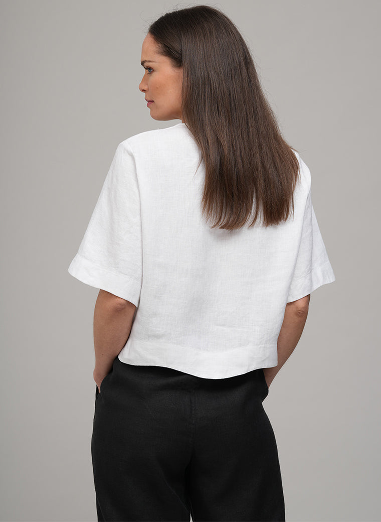 GRETEL CROPPED EASY FIT LINEN SHIRT JACKET IN WHITE