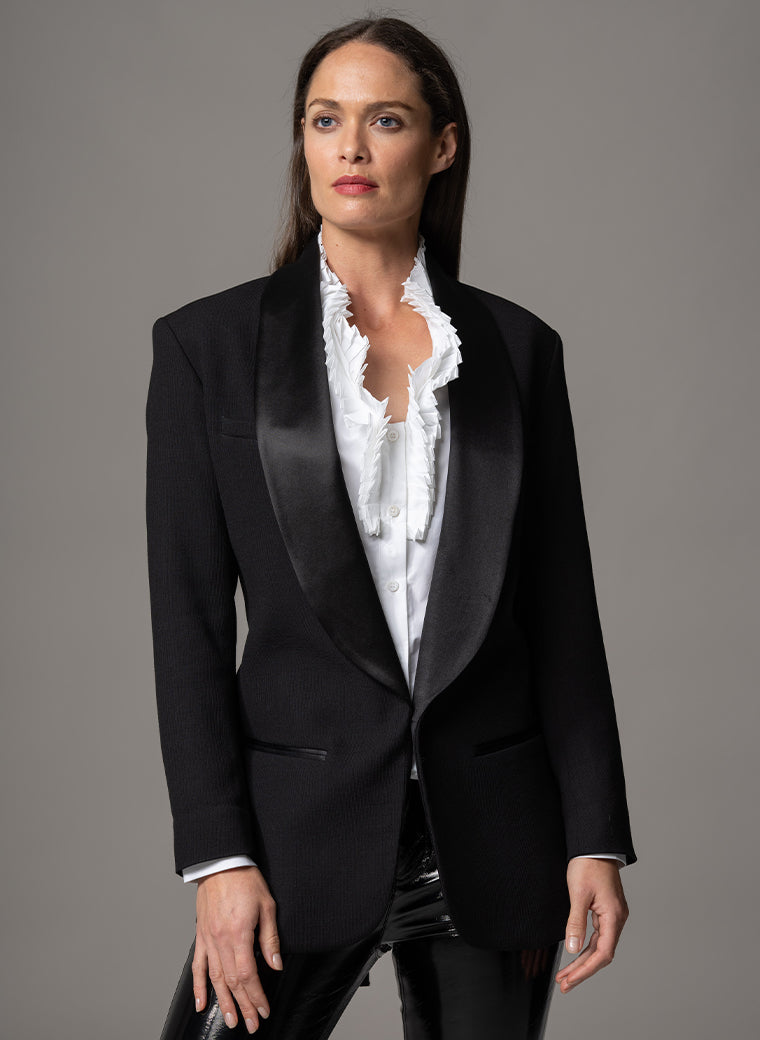 LARA WHITE FITTED BLOUSE WITH ELIZAETHAN PLEATED COLLAR