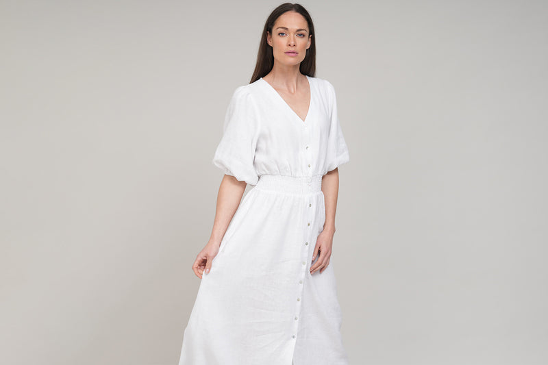 LEEANNA SHIRRED ELASTIC WAIST LINEN MIDI SHIRT DRESS IN WHITE