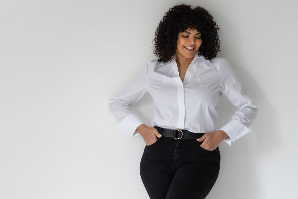 Madelena Curve Tailored Fit V Neck Organic Cotton Sateen
