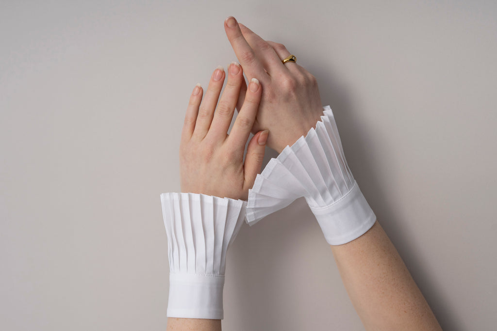 Poignets Plissés Detachable Pleated Cuffs