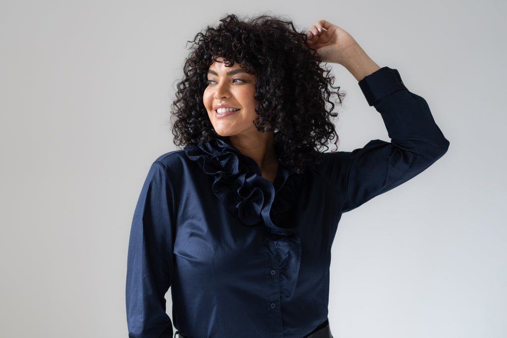 Willow Curve Tailored Fit Ruffle Collar Double Cuff Cotton Sateen