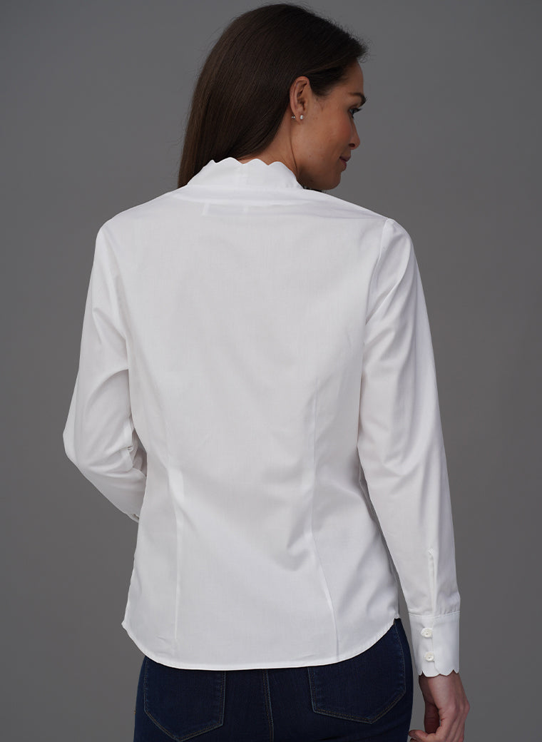 DAFNE WHITE V NECK COTTON SHIRT WITH SCALLOPED EDGES