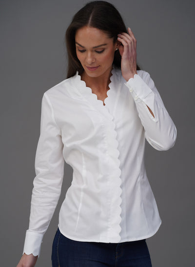 DAFNE WHITE V NECK COTTON SHIRT WITH SCALLOPED EDGES