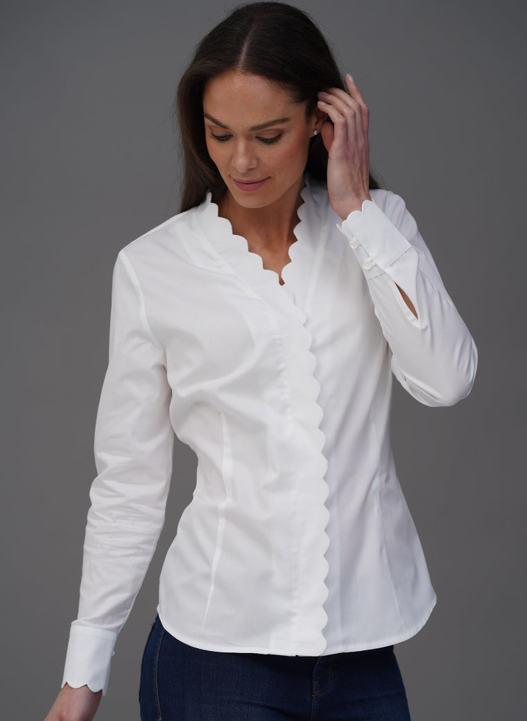 DAFNE WHITE V NECK COTTON SHIRT WITH SCALLOPED EDGES
