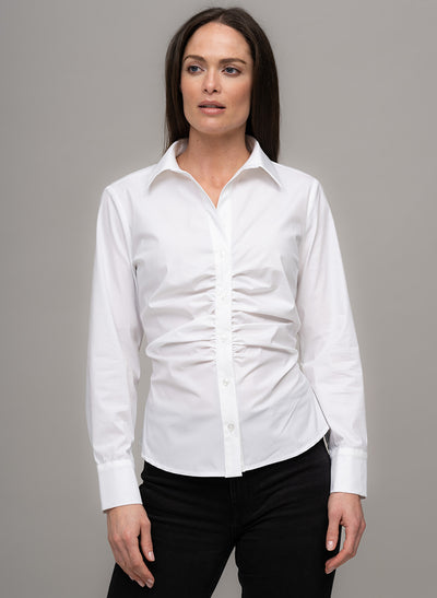 ANNIKA RUCHED FRONT WAIST FORMING COTTON POPLIN SHIRT IN WHITE