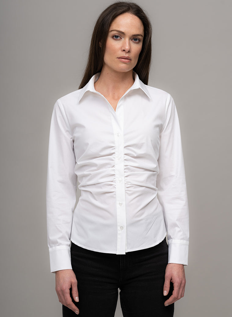 ANNIKA RUCHED FRONT WAIST FORMING COTTON POPLIN SHIRT IN WHITE