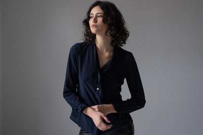 CAROLINA NAVY MINIMALIST BLOUSE