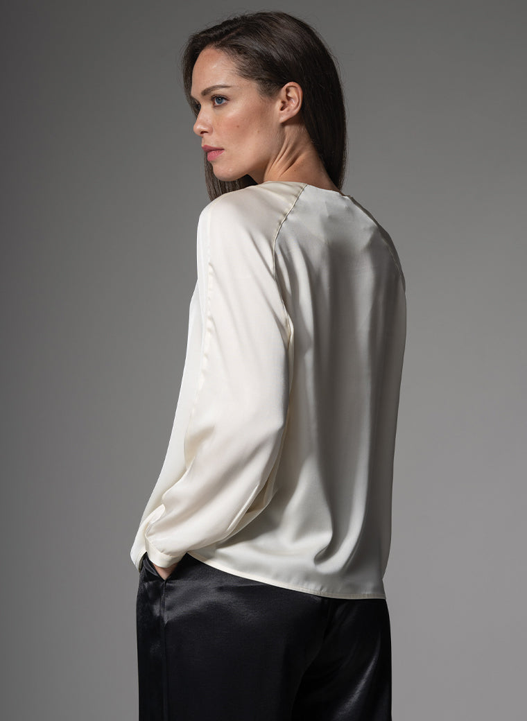 CLAUDINE SILK CHARMEUSE EVERYDAY ROUND NECK SILK BLOUSE IN ECRU