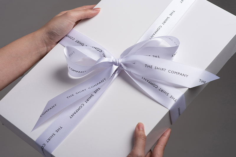 SIGNATURE GIFT WRAPPING