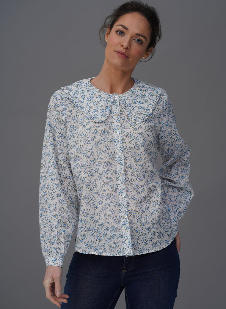 GWENDOLINE PRAIRIE COLLAR BLUE FLORAL PRINT EASY FIT SHIRT