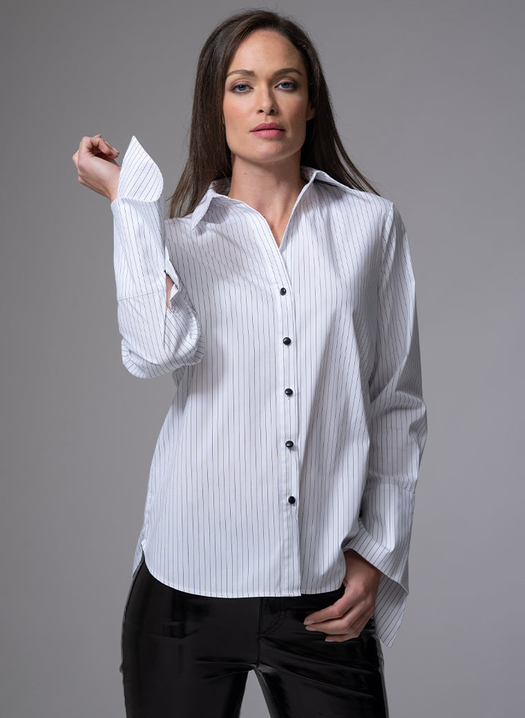 JACQUELINE ANDROGYNOUS EXAGGERATED CUFF EASY FIT COTTON SHIRT IN BLACK & WHITE STRIPE