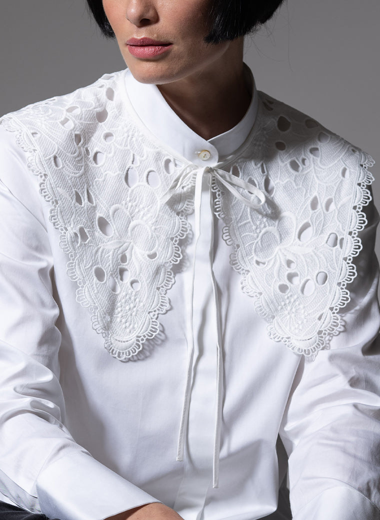 LADY DANBURY WHITE EMBROIDERED CUT OUT SEPARATE COLLAR