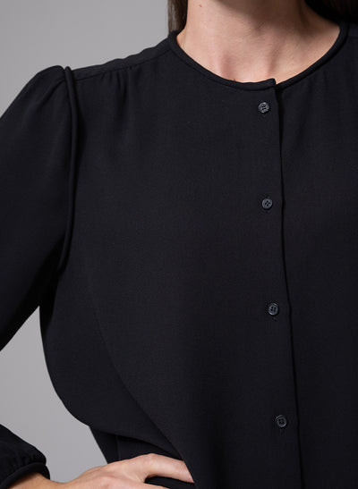 NICOLA ROUND NECKLINE EVERYDAY BLOUSE WITH PIPED TRIM IN BLACK