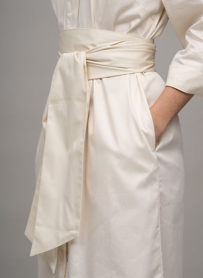 OTTILIE COTTON SATEEN EVERYDAY WORKWEAR MIDI SHIRT DRESS WITH OBI BELT IN ECRU