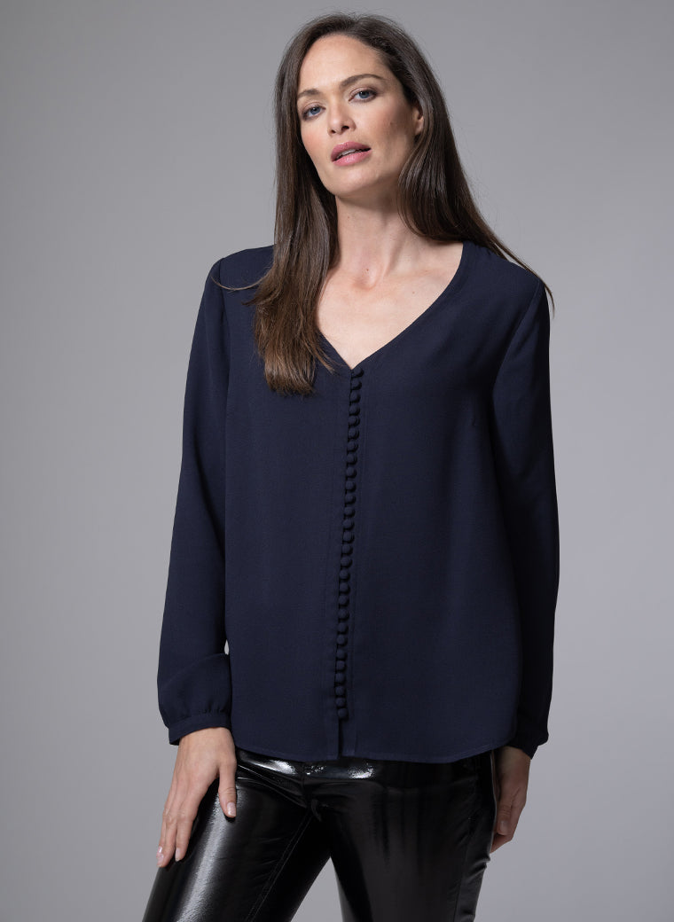 SOPHIE V-NECK LOOSE FIT NAVY BLOUSE