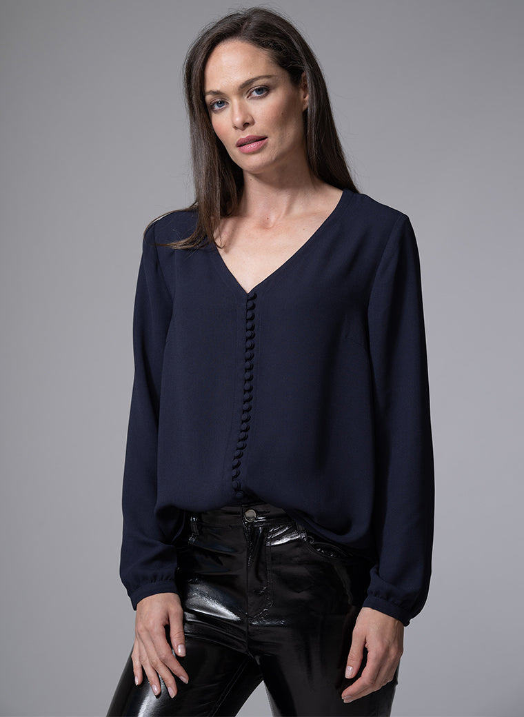 SOPHIE V-NECK LOOSE FIT NAVY BLOUSE