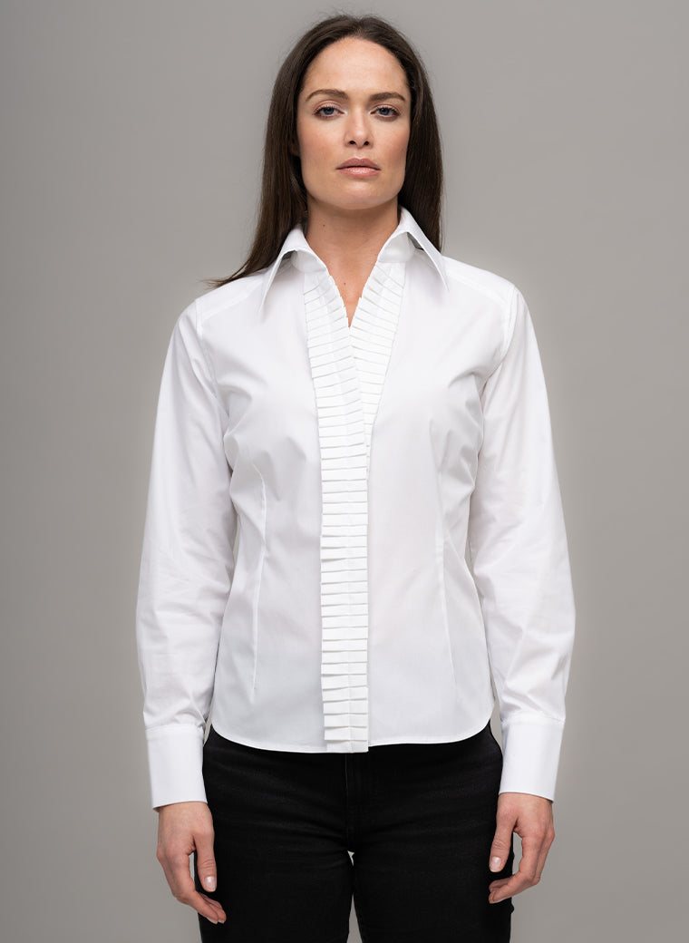 VERITY SHARP COLLARED COTTON POPLIN SHIRT WITH PLEATED PLACKET IN WHITE
