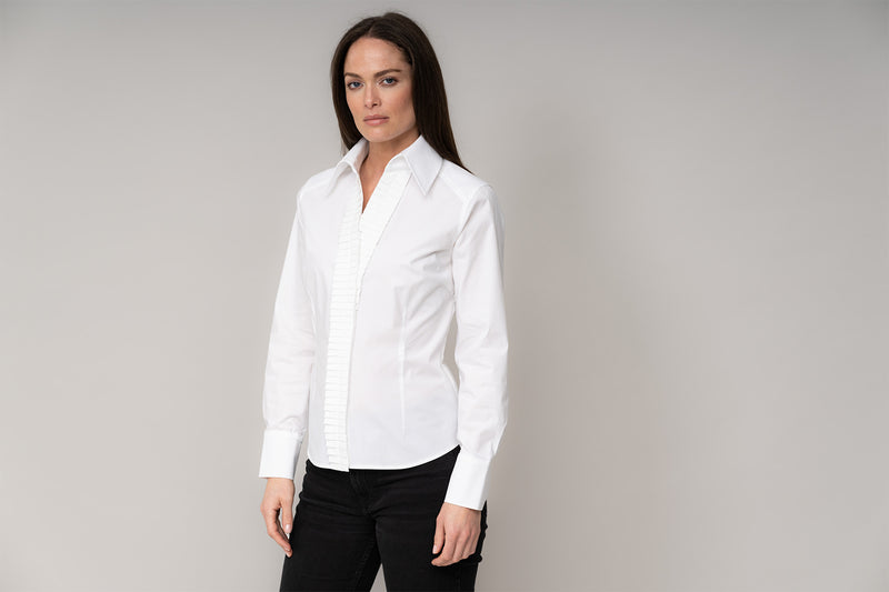 VERITY SHARP COLLARED COTTON POPLIN SHIRT WITH PLEATED PLACKET IN WHITE